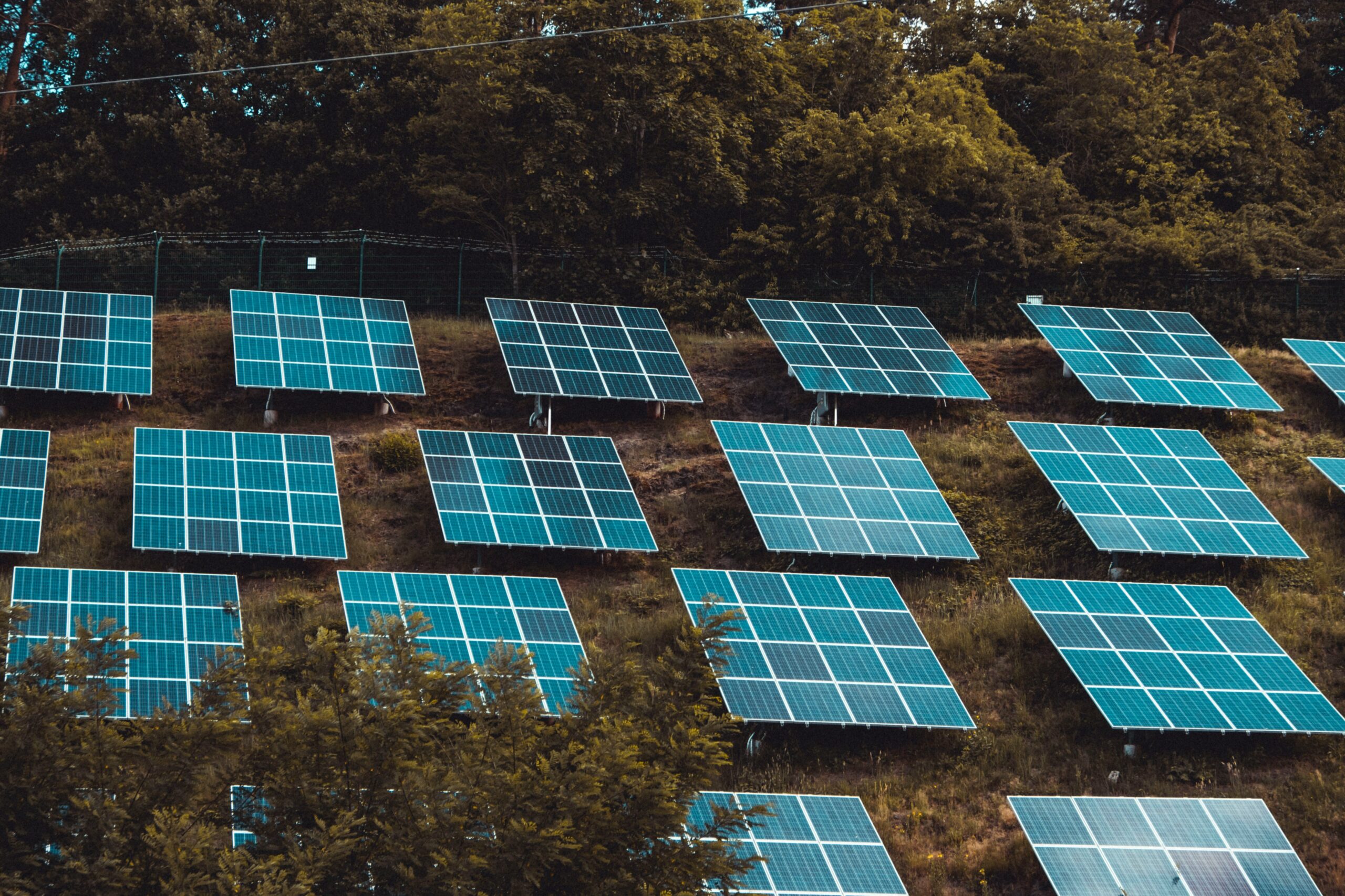 Harnessing Solar Energy in Nairobi and Lagos: A Path to Sustainability